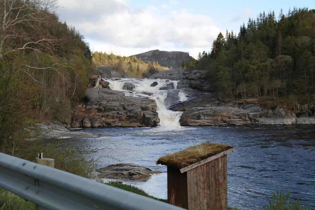 Holmset Camping And Fishing Namdalseid Buitenkant foto