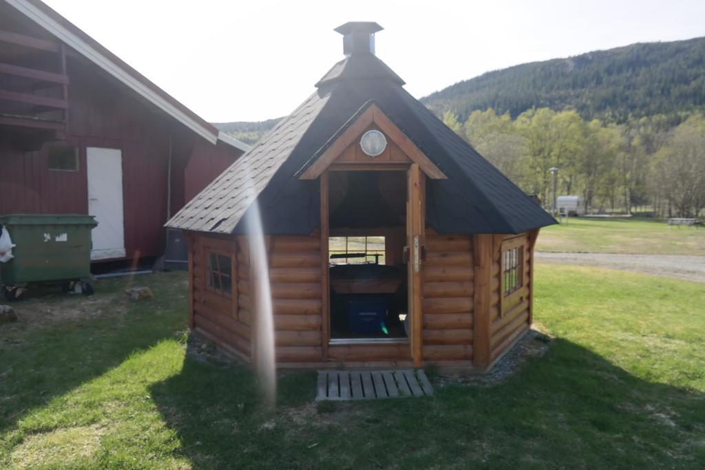 Holmset Camping And Fishing Namdalseid Buitenkant foto