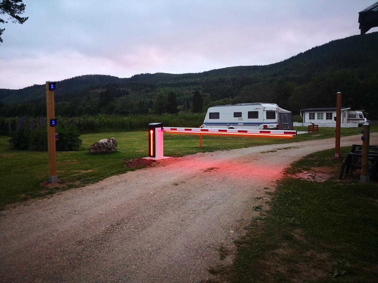 Holmset Camping And Fishing Namdalseid Buitenkant foto